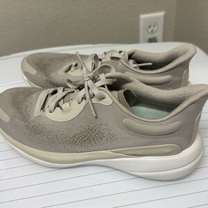 Lululemon chargefeel workout shoes